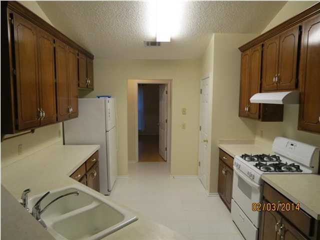 PLANTATION OAKS S/D - Residential Lease