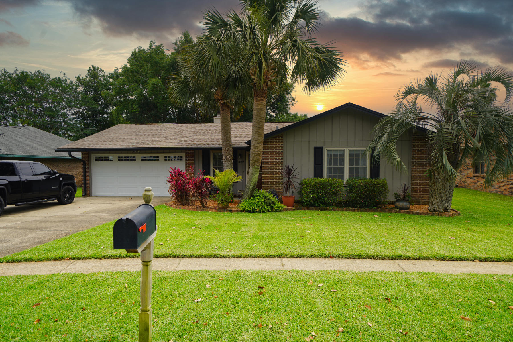 GULF MANOR S/D LOT 9 BLK A - Residential
