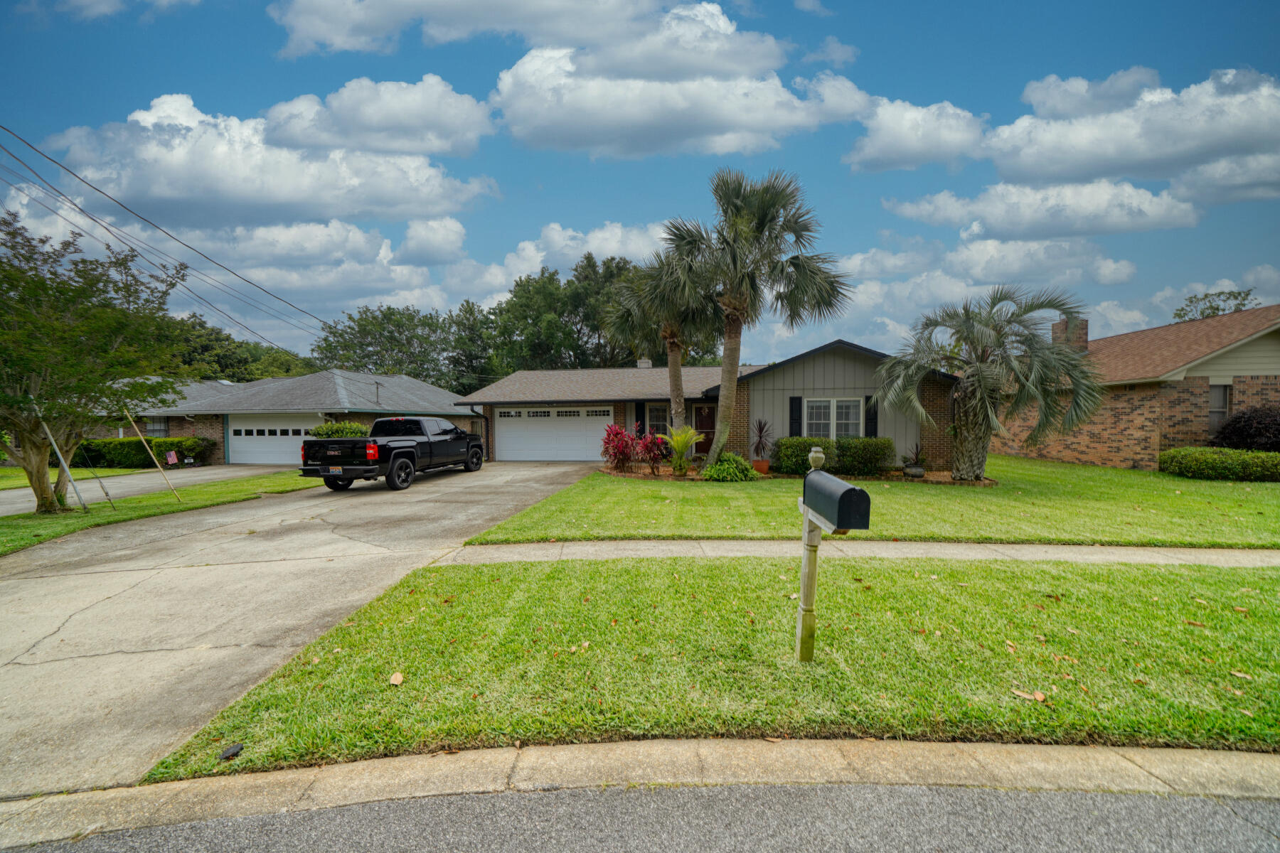 GULF MANOR S/D LOT 9 BLK A - Residential