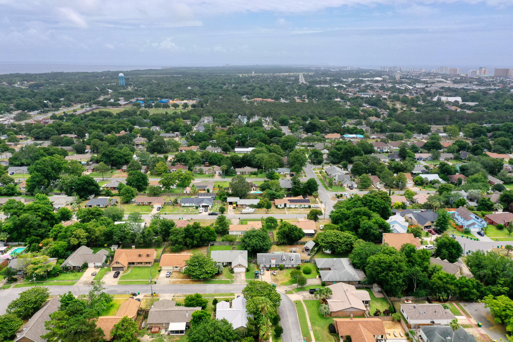 GULF MANOR S/D LOT 9 BLK A - Residential