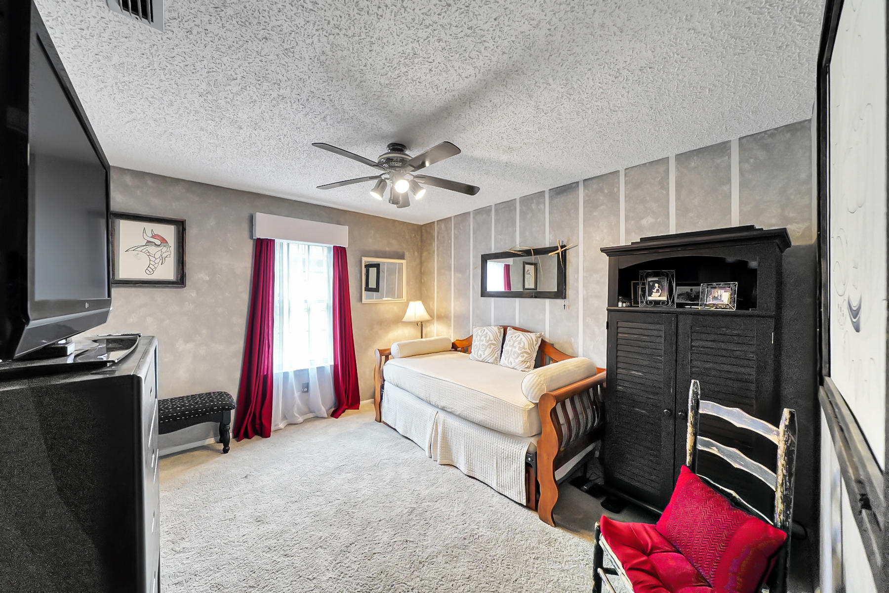 GULF MANOR S/D LOT 9 BLK A - Residential