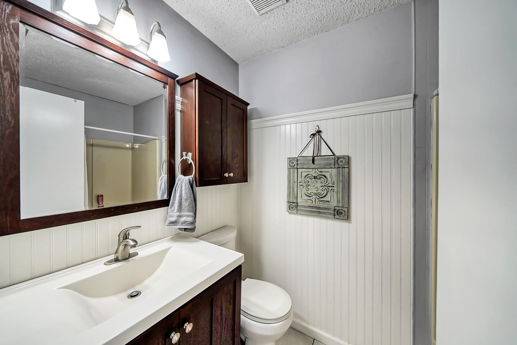 GULF MANOR S/D LOT 9 BLK A - Residential