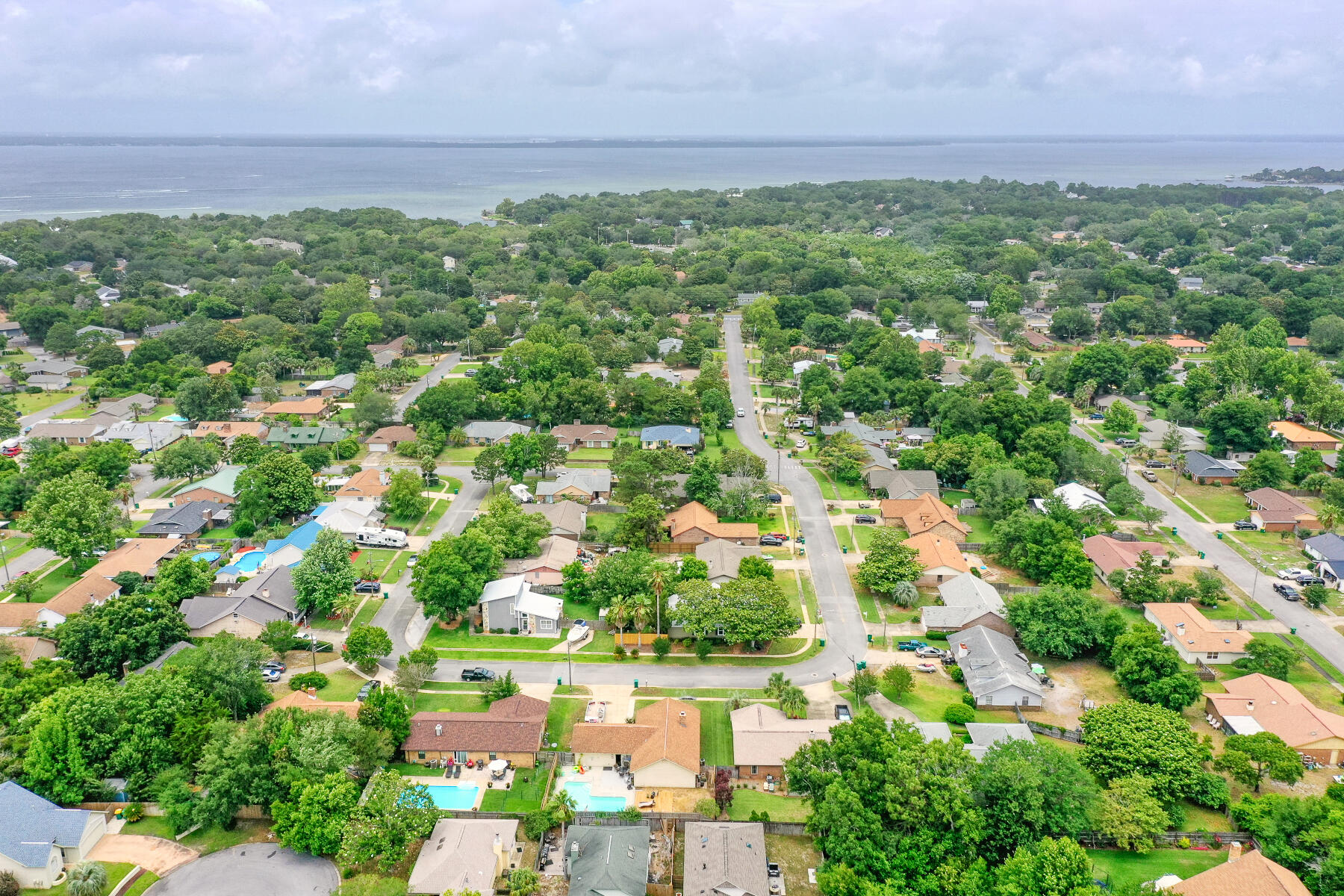 GULF MANOR S/D LOT 9 BLK A - Residential