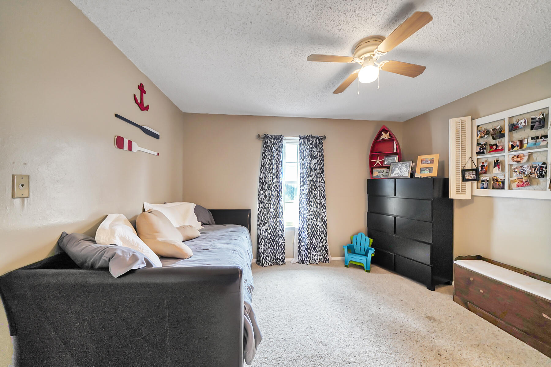 GULF MANOR S/D LOT 9 BLK A - Residential