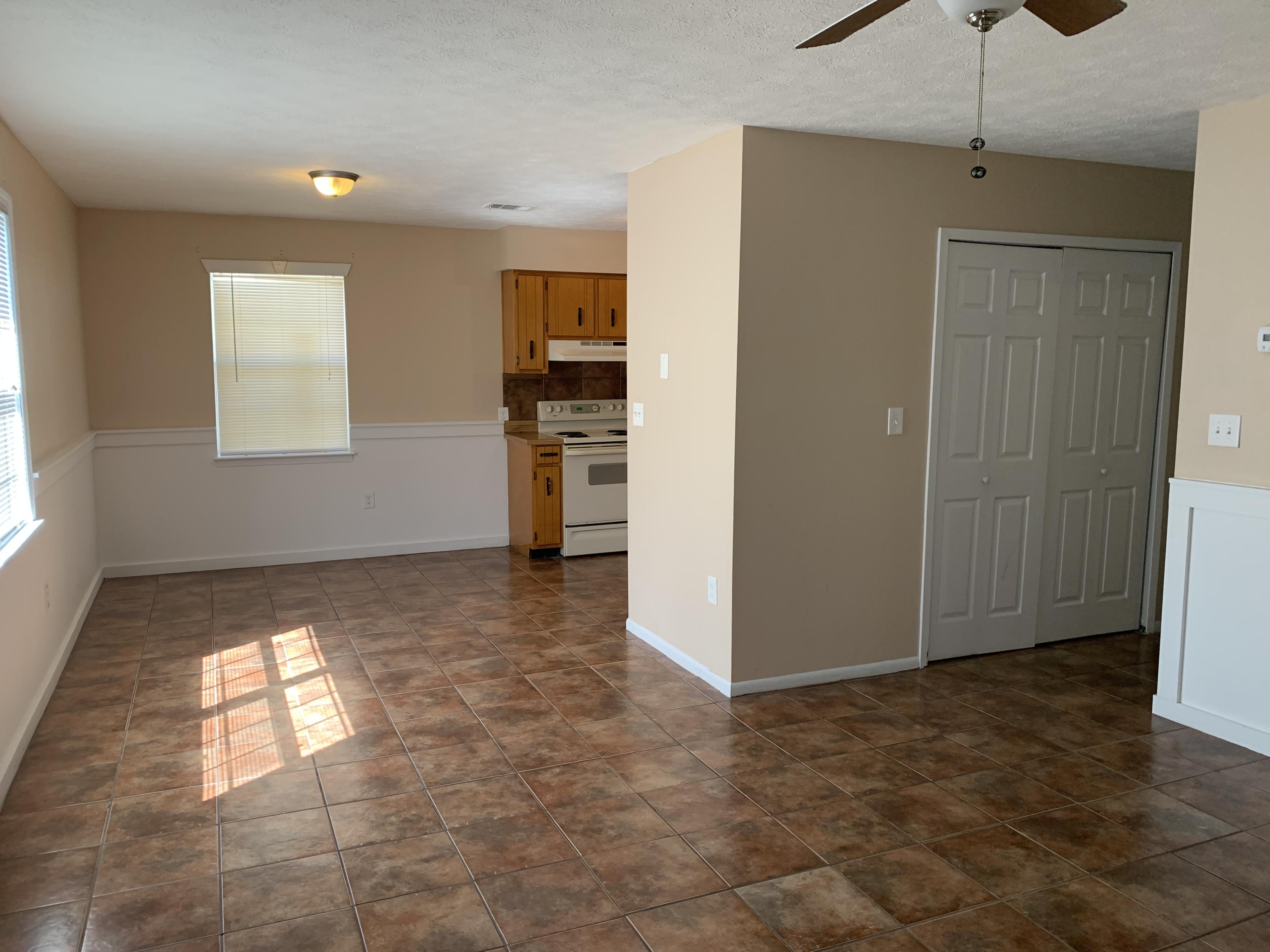BAY BREEZE - Residential Lease