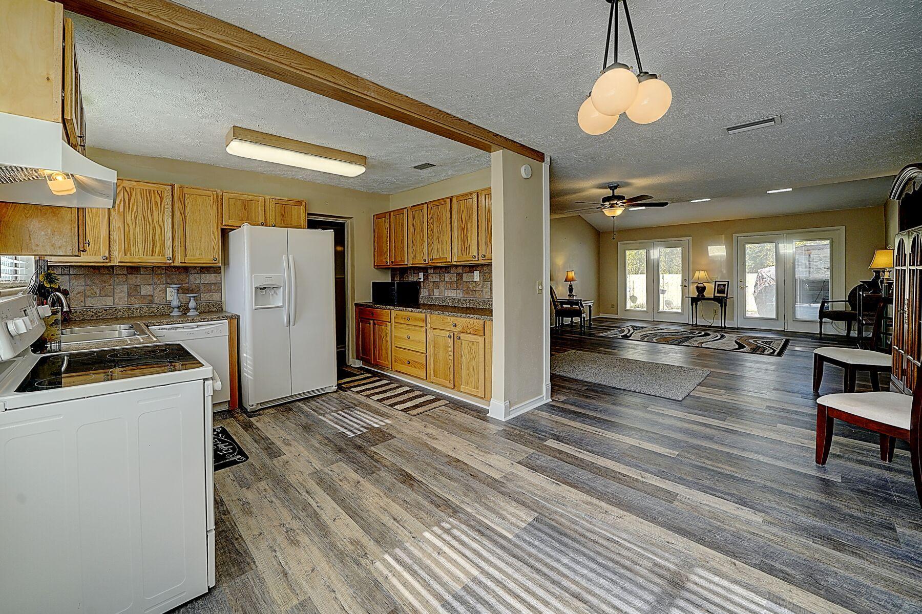 SELLER IS MOTIVATED SAYS BRING ALL OFFERS!!! Investors welcome excellent long term rental projection.
Delwood Estate Bungalow perfectly located in the heart of Panama City. This 3 bedroom and 2 bath home has a large open floor plan with new wood vinyl plank that gives this home an updated appeal. This home sits on a corner lot with plenty of yard. A new roof was just put on in 2019 and new hardy board, new kitchen cabinets, lighting fixtures through out and many extras. Delwood Estate is family friendly community with a pool and tennis courts. Conveniently located by schools, shopping and beach. Call for your private showing today!