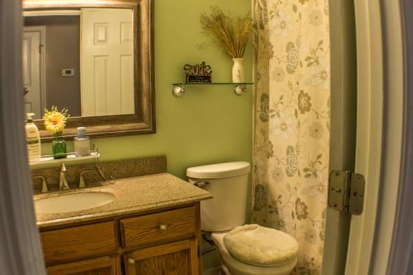 WOODLAND PARK ESTATES - Residential Lease