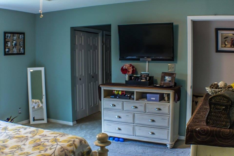 WOODLAND PARK ESTATES - Residential Lease