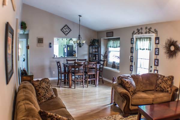 WOODLAND PARK ESTATES - Residential Lease