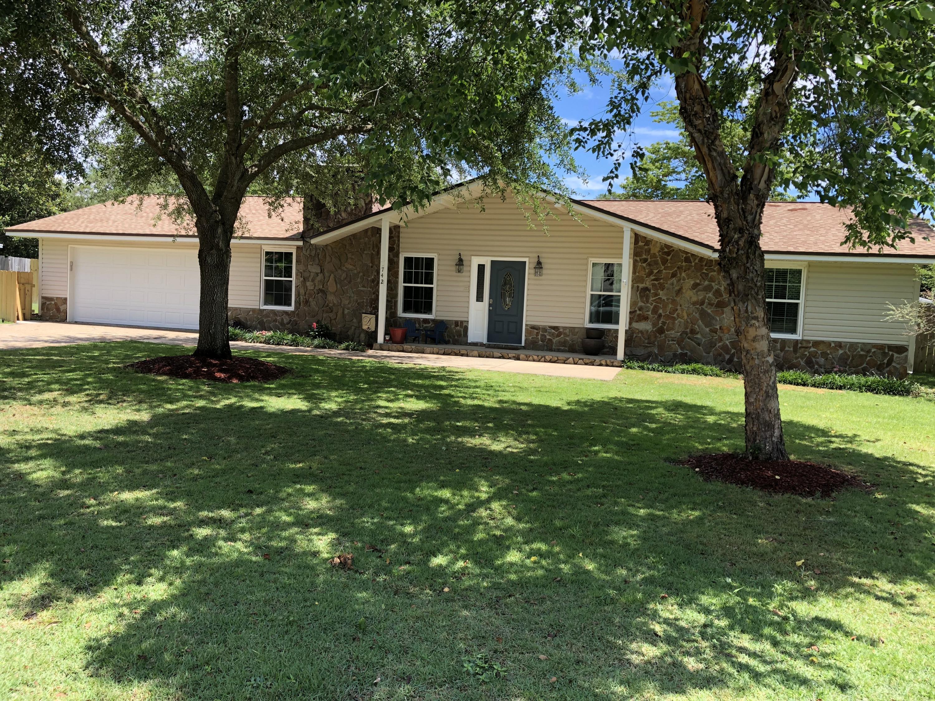 **AVAILABLE JULY 1** LAWN CARE AND POOL SERVICE INCLUDED. Lots of upgrades and updates on this lovely 4-bedroom 3 bathroom Bluewater Bay home. All rooms have been newly repainted and no popcorn ceilings. There's no doubt you will enjoy relaxing in front of your fireplace or watching TV in the separate, cozy family room. Kitchen has GRANITE counters, under cabinet LED lights and subway tile backsplash as well as a gas stove. You will be surprised at the convenience of having a three drawer below counter refrigerator. NEW ceiling fans and/or lighting has been replaced in various rooms throughout home. The bonus/play room has NEW cabinets. The back yard is an OASIS with POOL, Play set, new SOD and an OUTDOOR KITCHEN with Gas stove and ''green egg''. Call today to schedule your private tour.