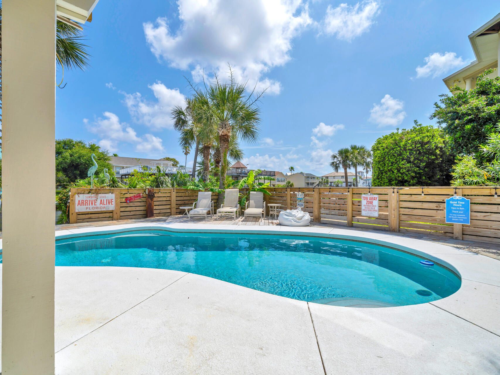 HOLIDAY ISLE - Residential