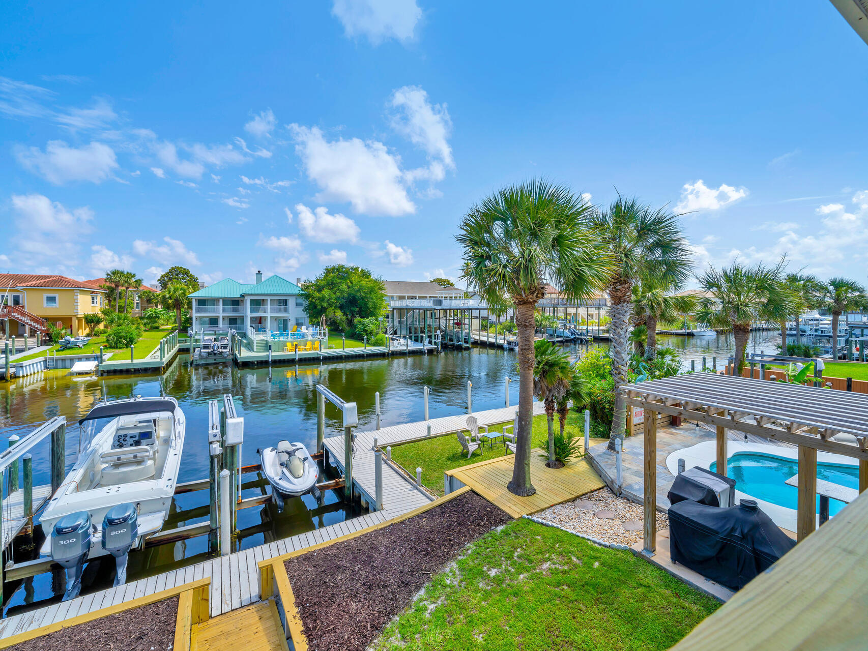 HOLIDAY ISLE - Residential