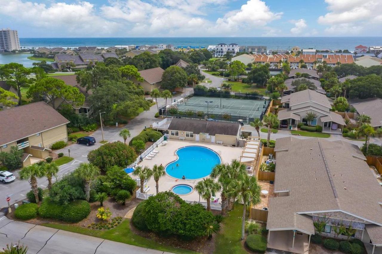 SEASCAPE CONDO GARDEN VILLA - Residential
