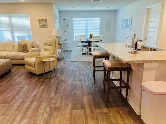 HAMMOCK BAY - Residential Lease
