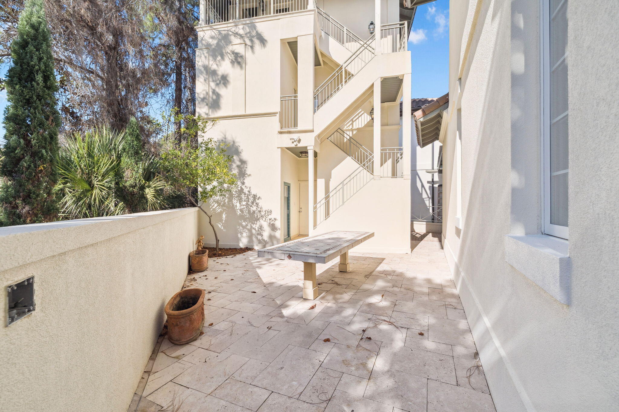VILLAGE OF WHITE CLIFFS THE - Residential