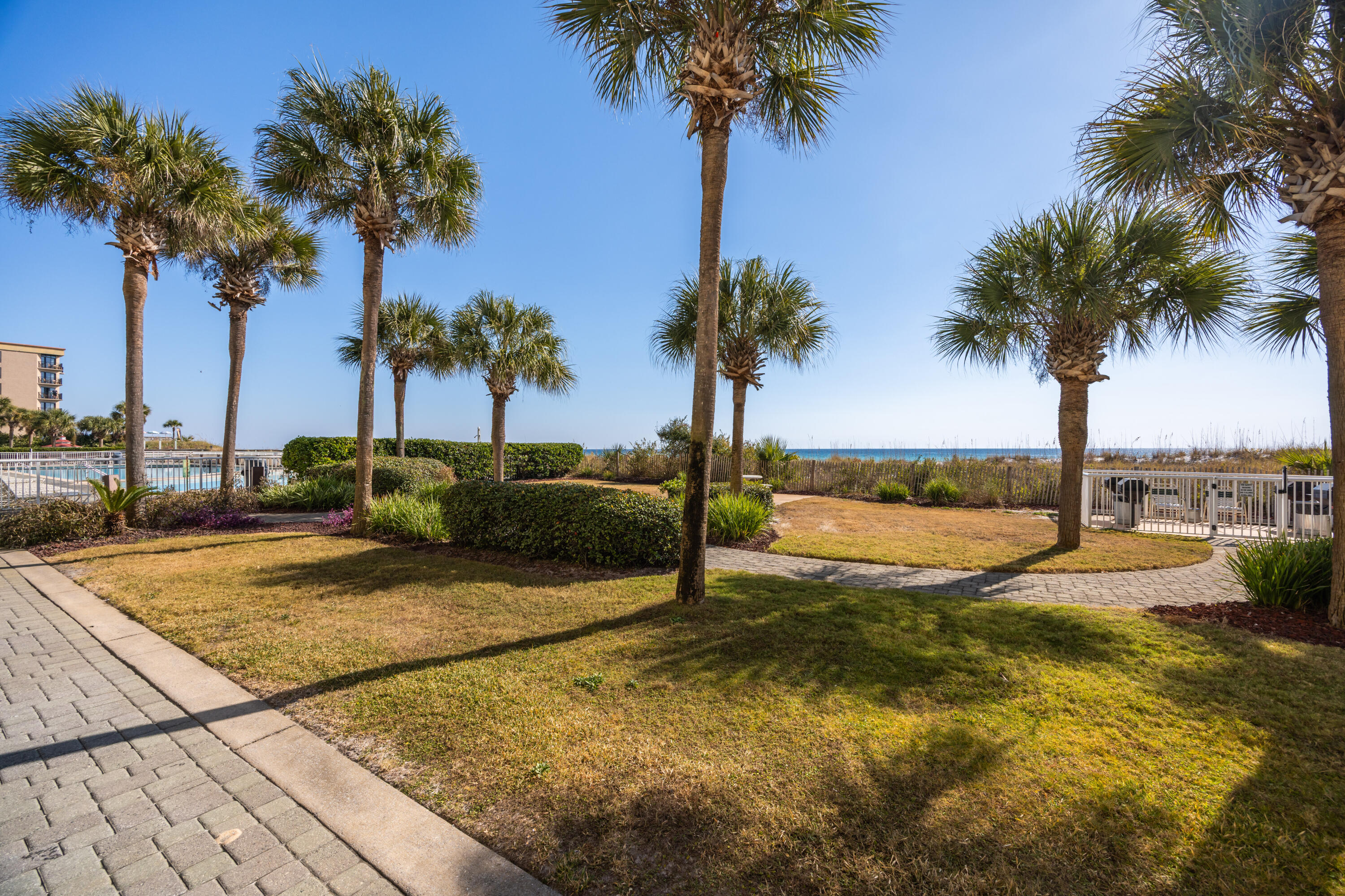 WATERS EDGE - Residential