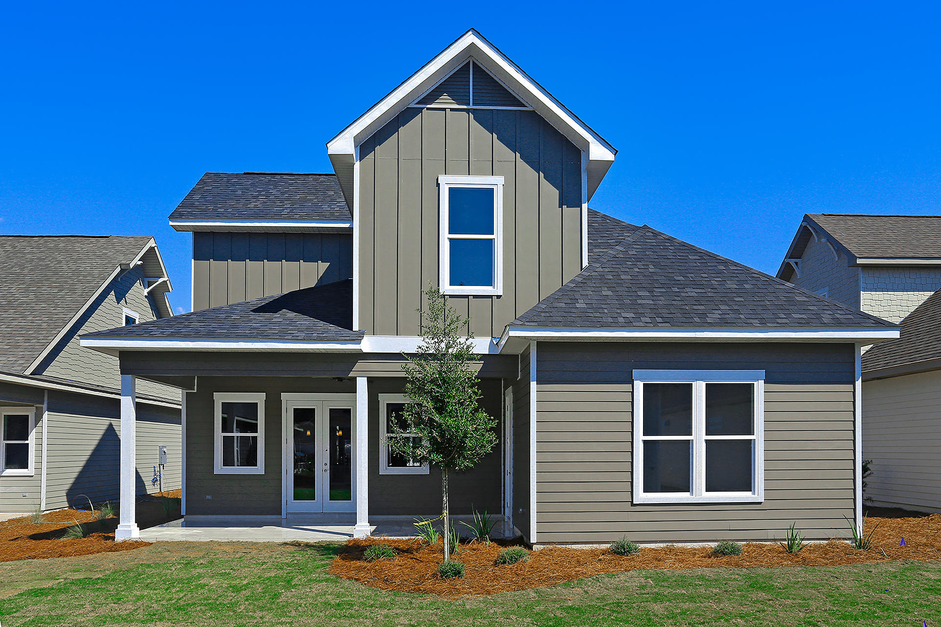 PARADISE COVE - Residential