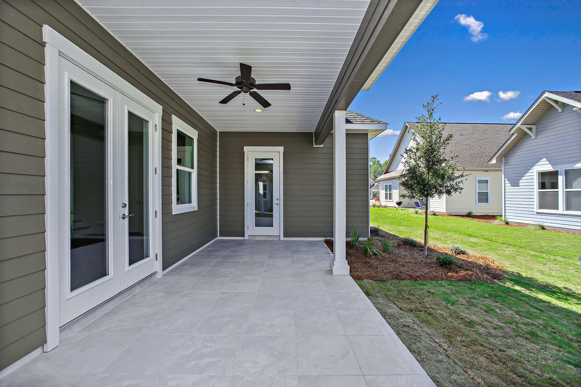 PARADISE COVE - Residential