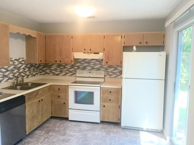 YORKTOWN AT WILLOW BEND - Residential Lease