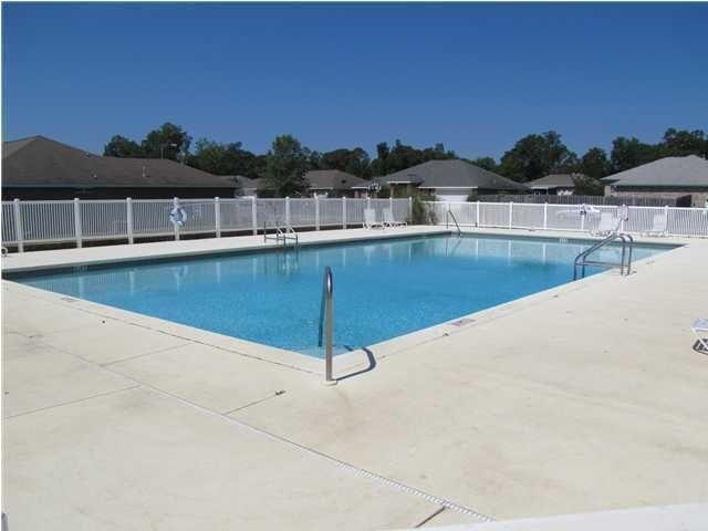 BROOKE ESTATES PH I - Residential Lease