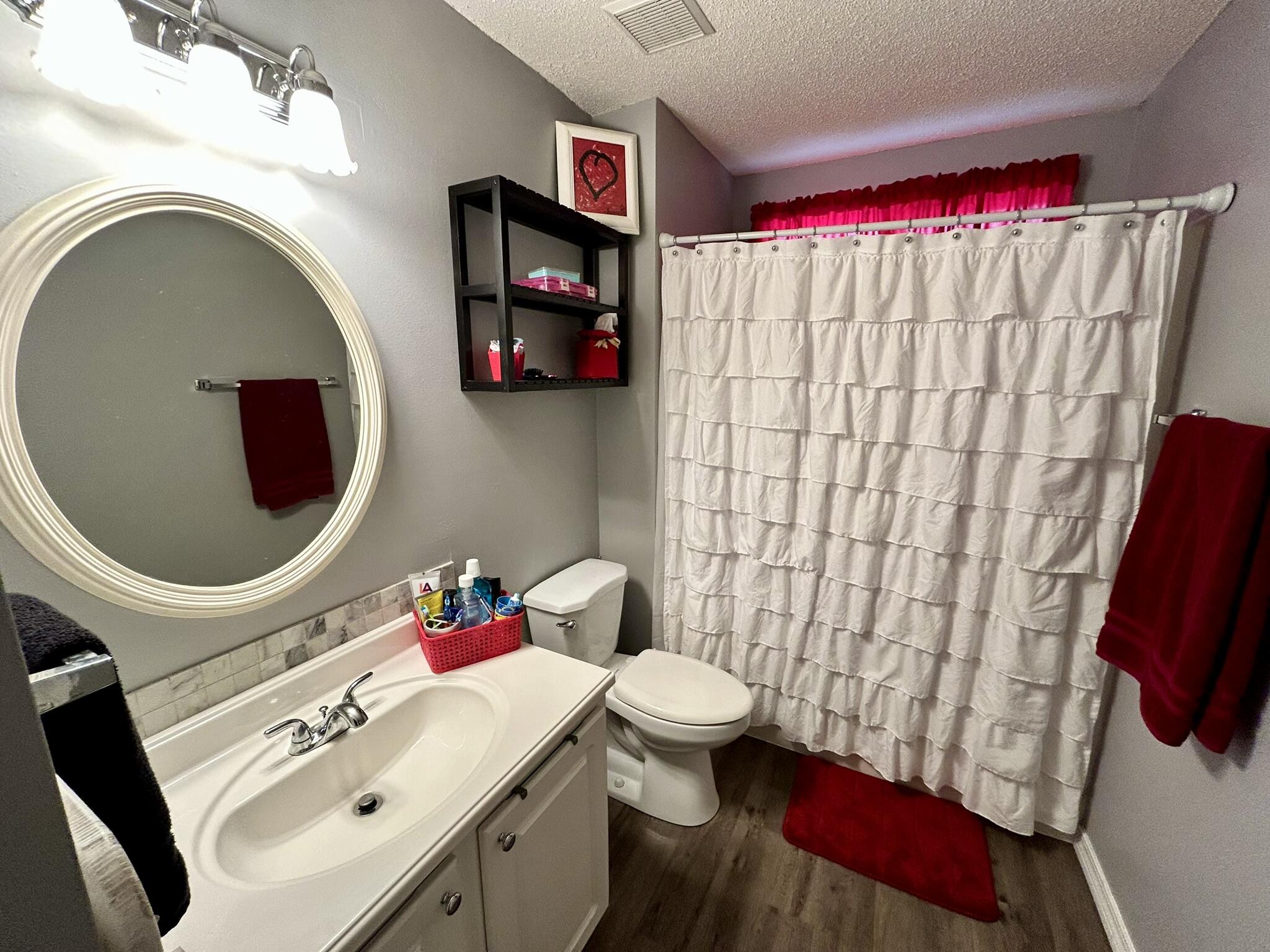BROOKE ESTATES PH I - Residential Lease