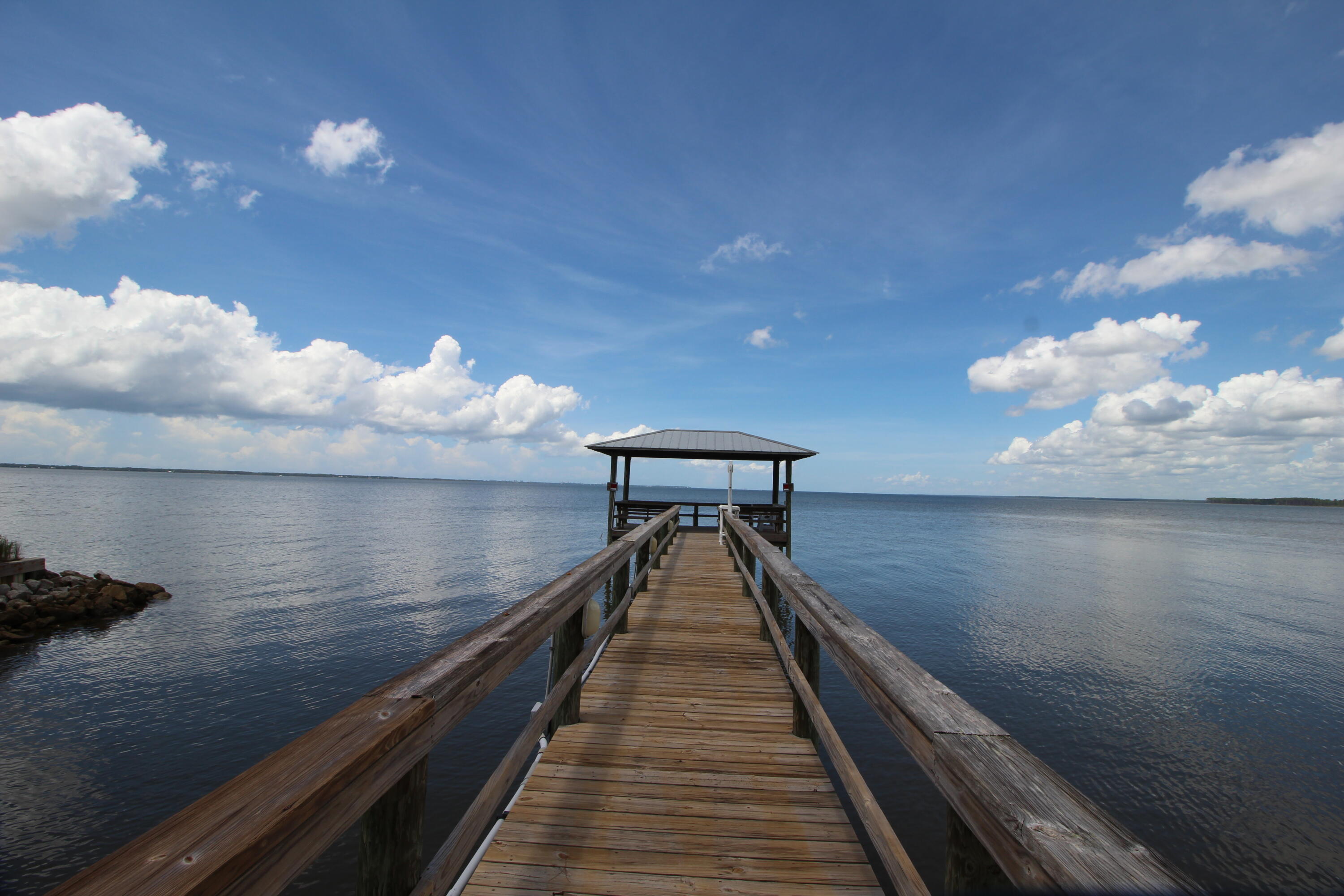 BAY HARBOUR - Land