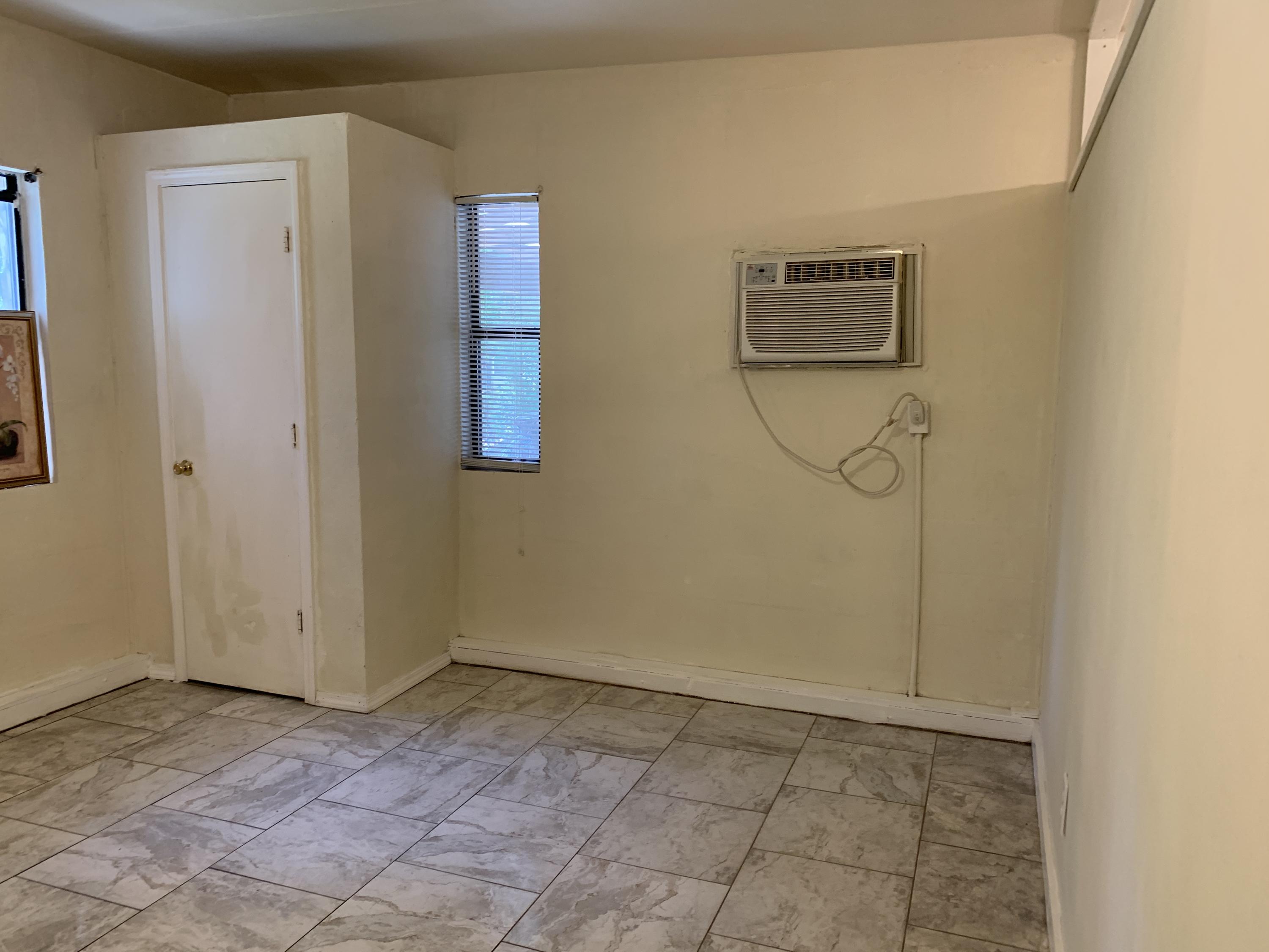 METES & BOUNDS - Residential Lease