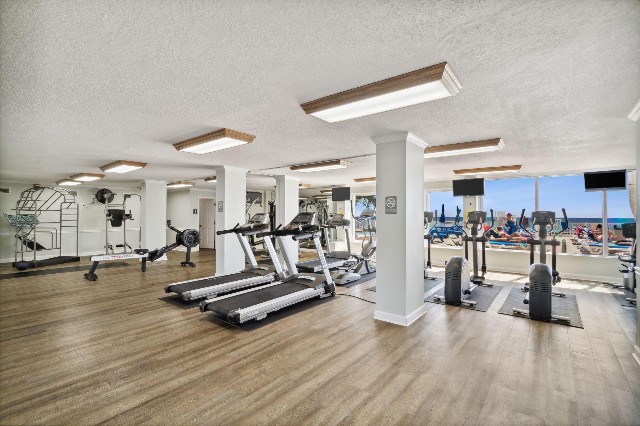 REGENCY TOWERS CONDO - Residential