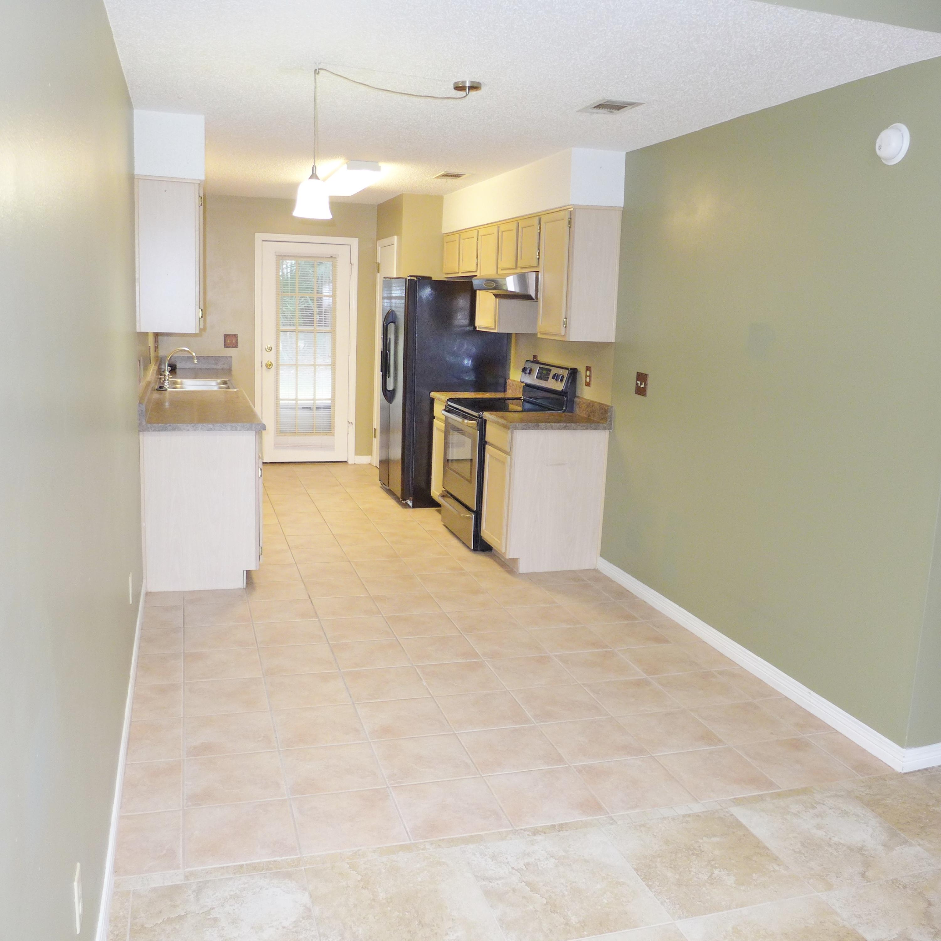 FALCON RIDGE - Residential Lease