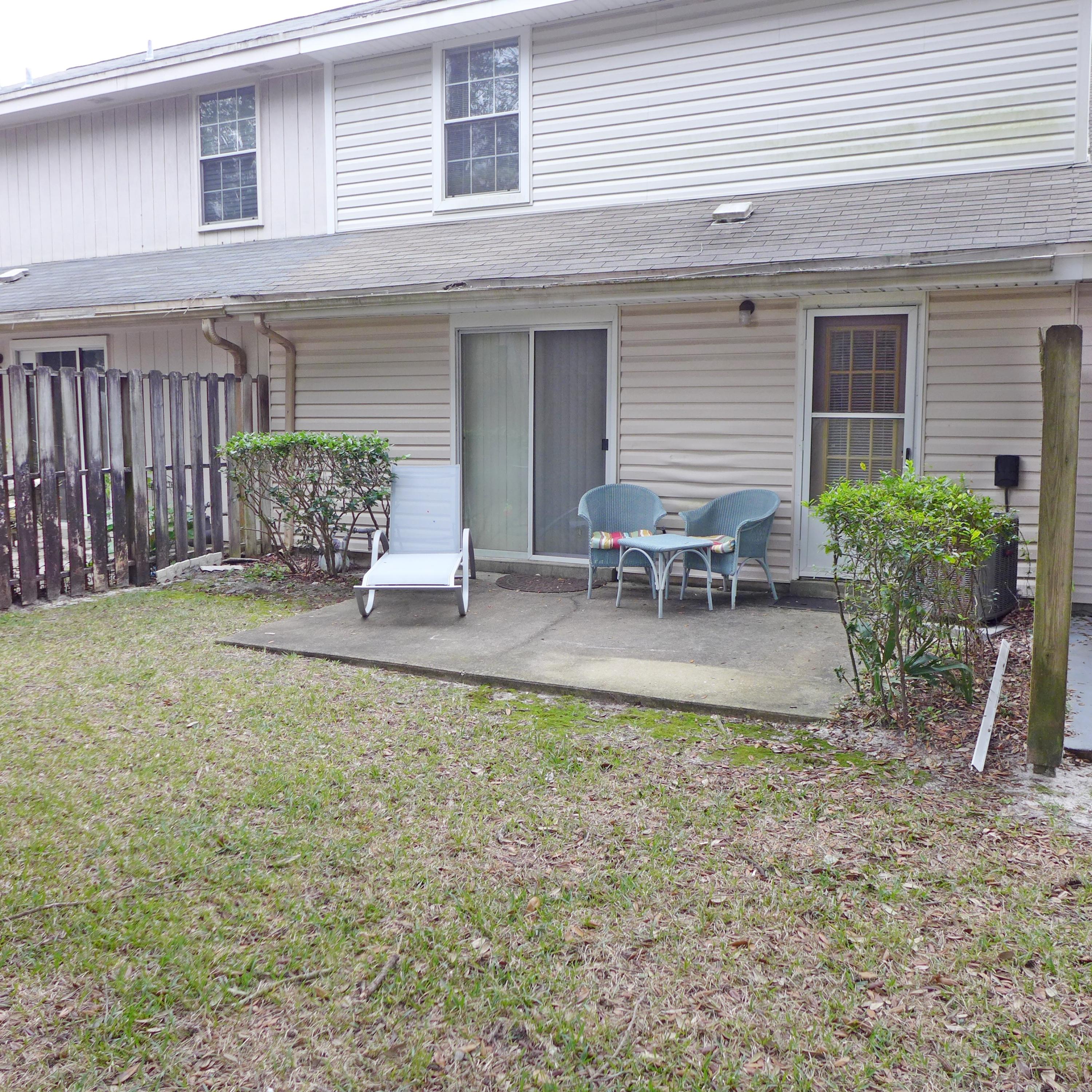 FALCON RIDGE - Residential Lease