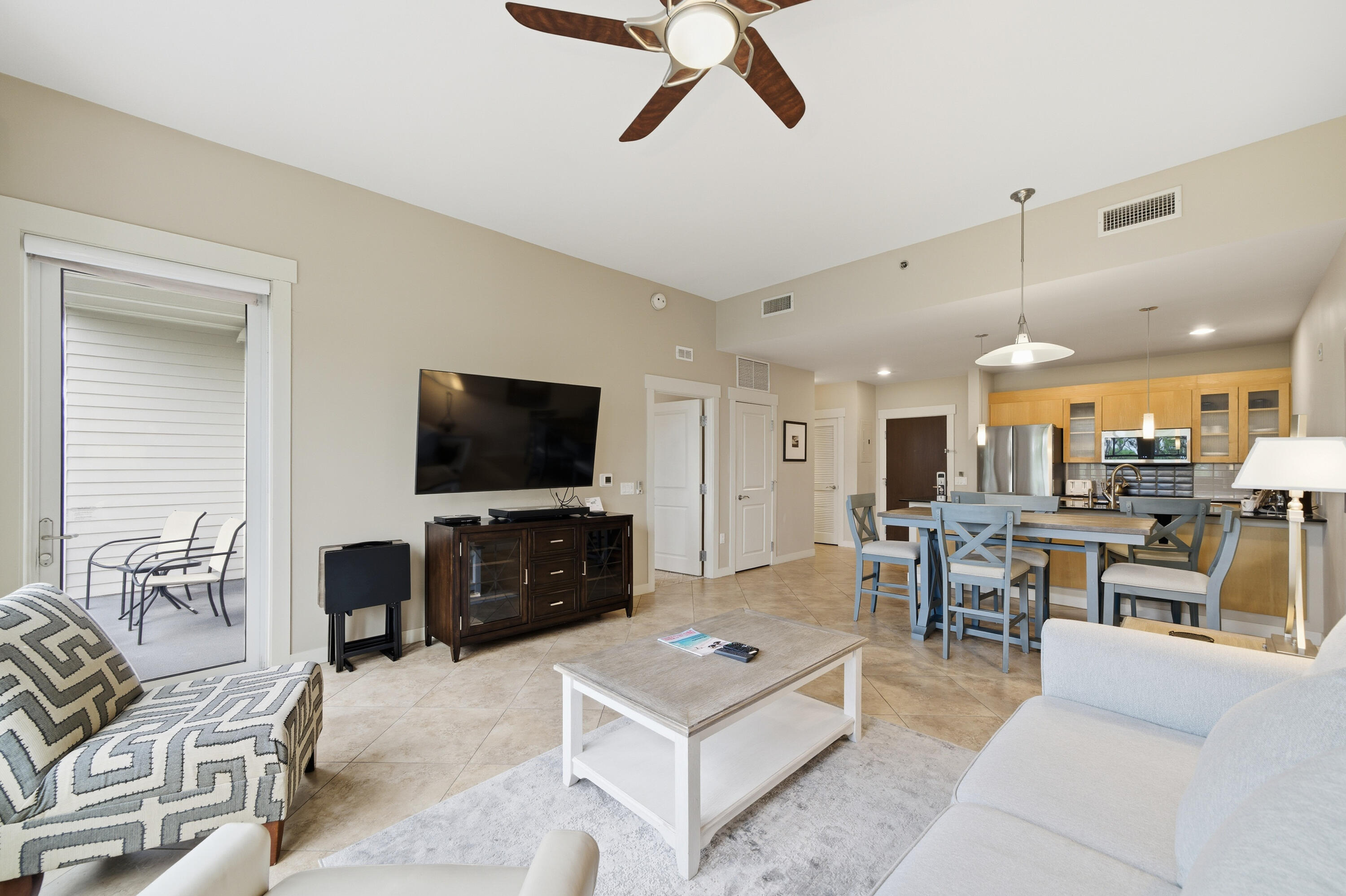 BAHIA CONDO - Residential