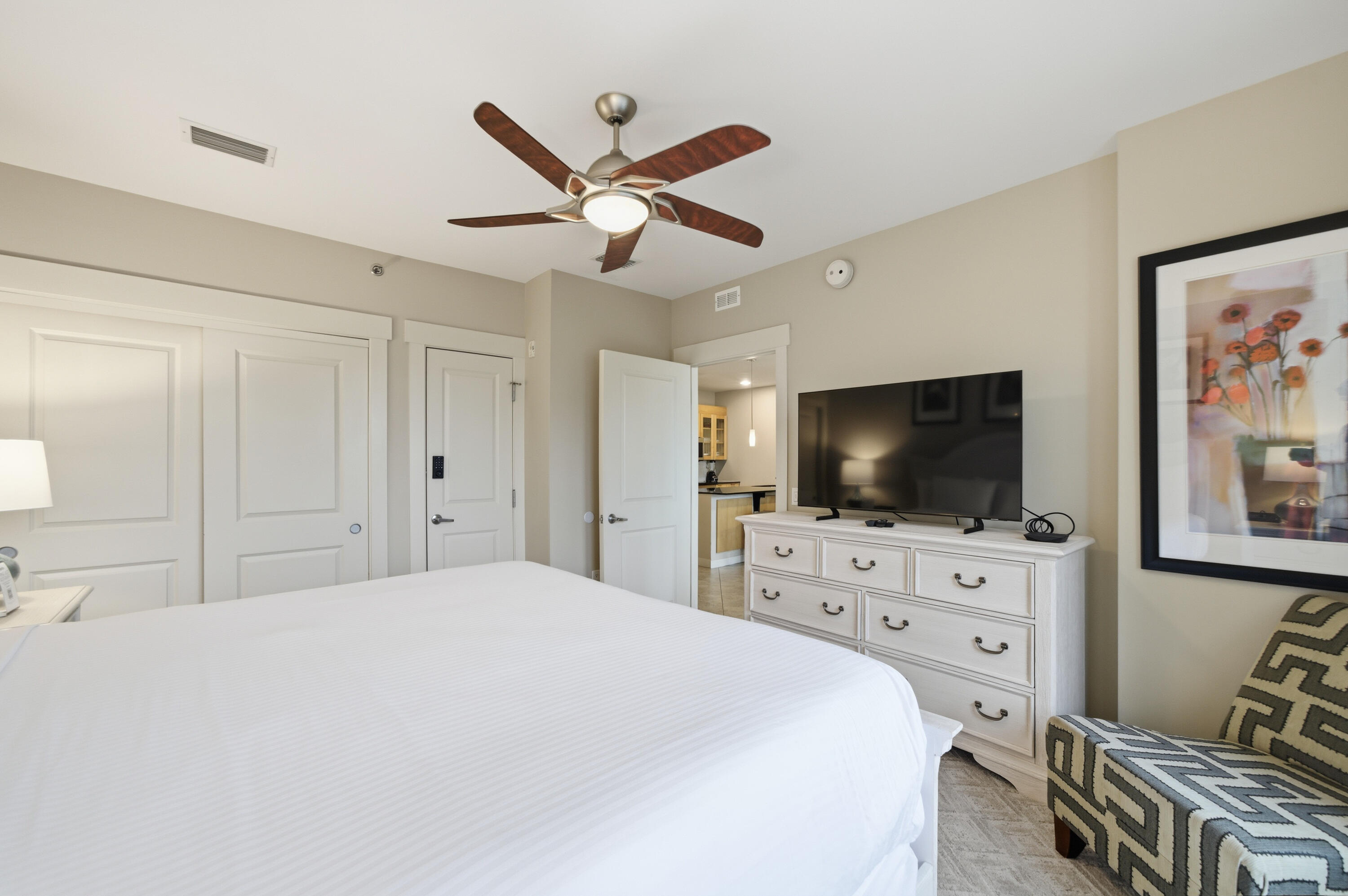 BAHIA CONDO - Residential