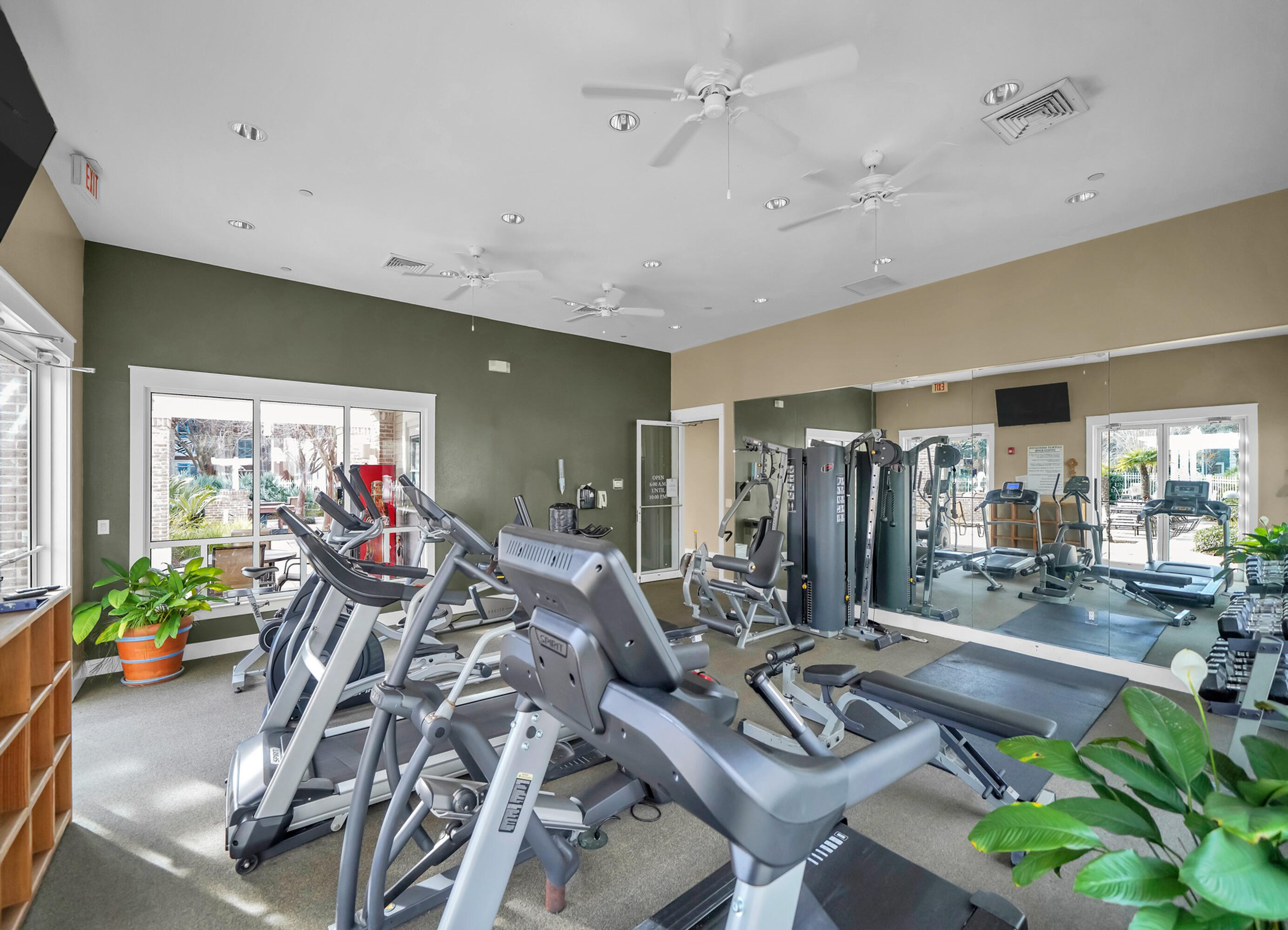 BAHIA CONDO - Residential