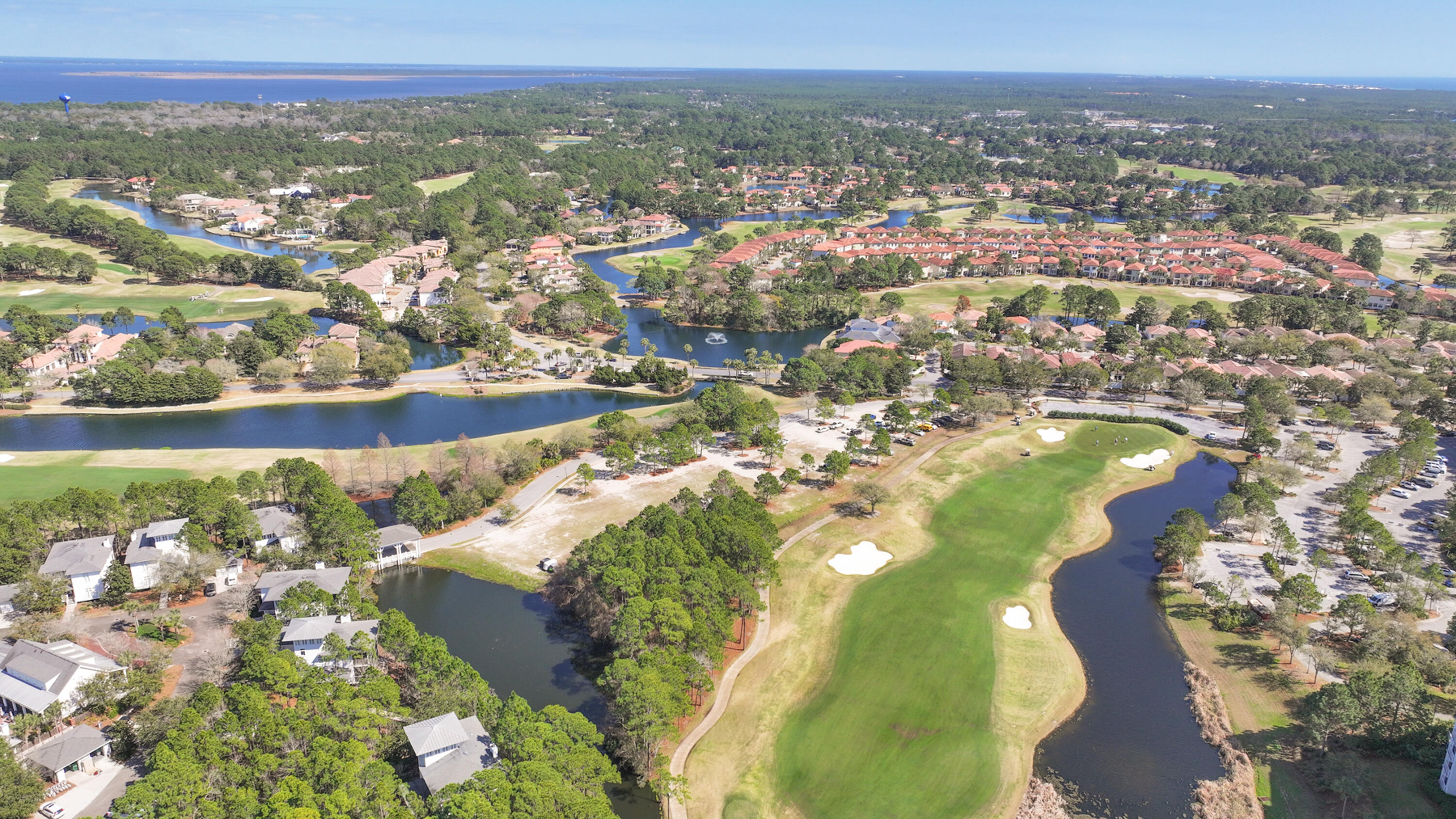 BAHIA CONDO - Residential