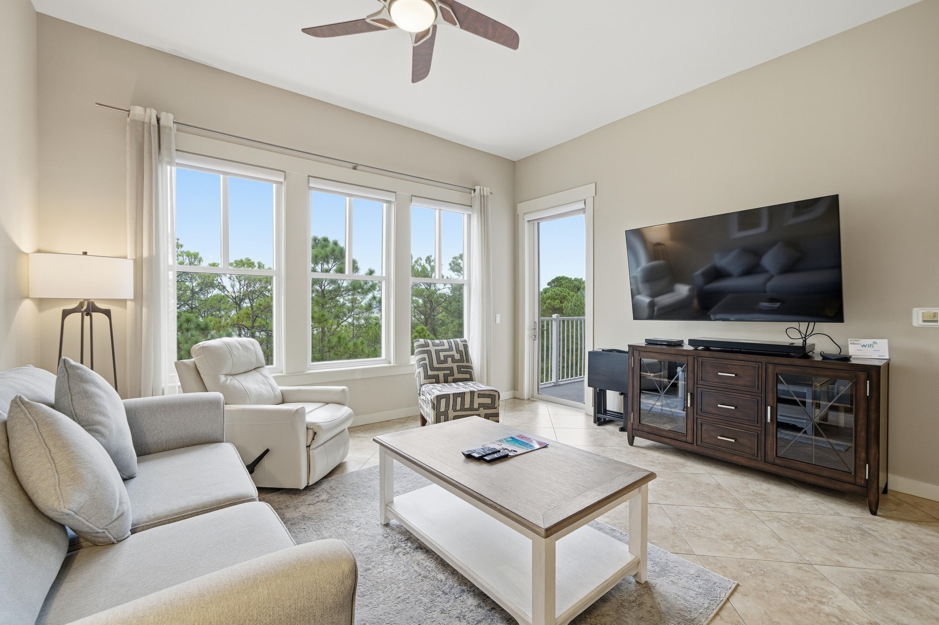 BAHIA CONDO - Residential