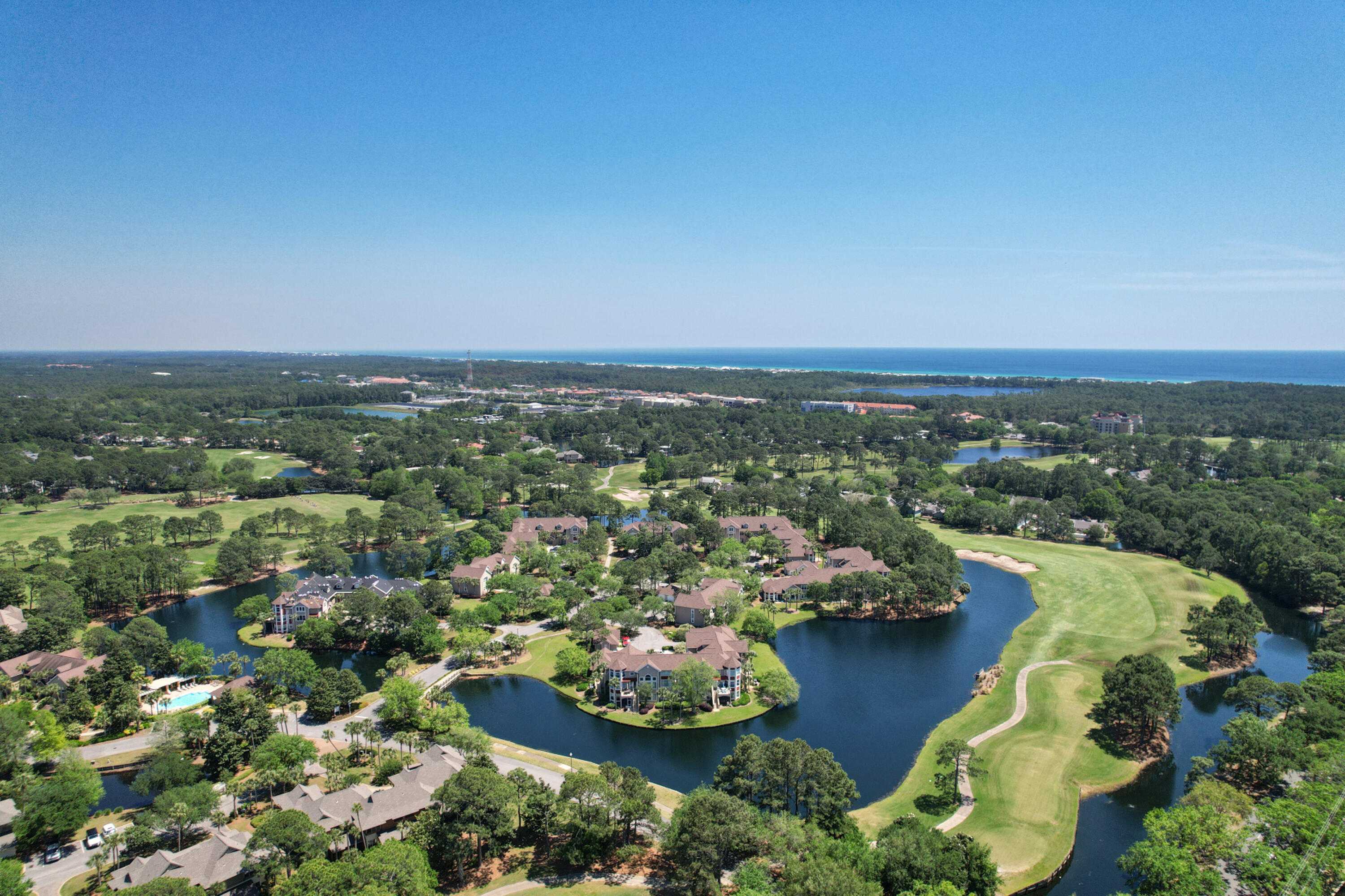 BAHIA CONDO - Residential