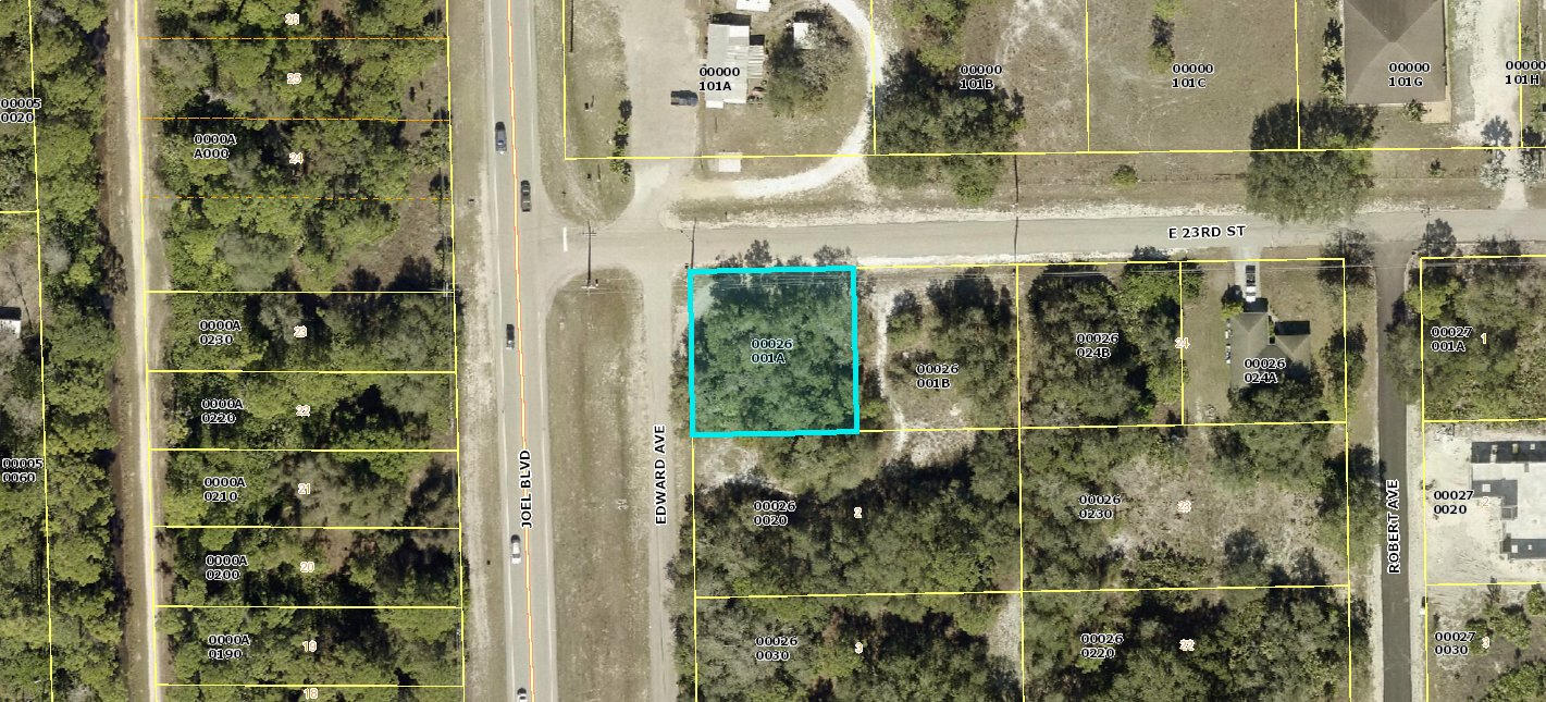Fabulous Corner lot on E 23rd Street and Edward Ave.  This is the perfect spot for your next adventure