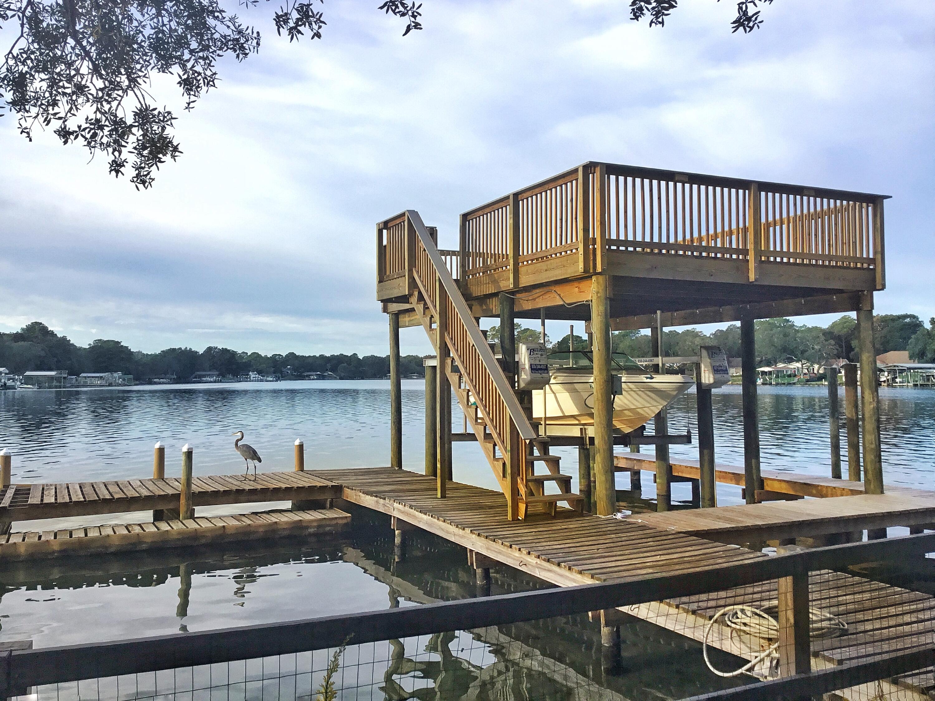 COLONY ESTATES - Residential Lease