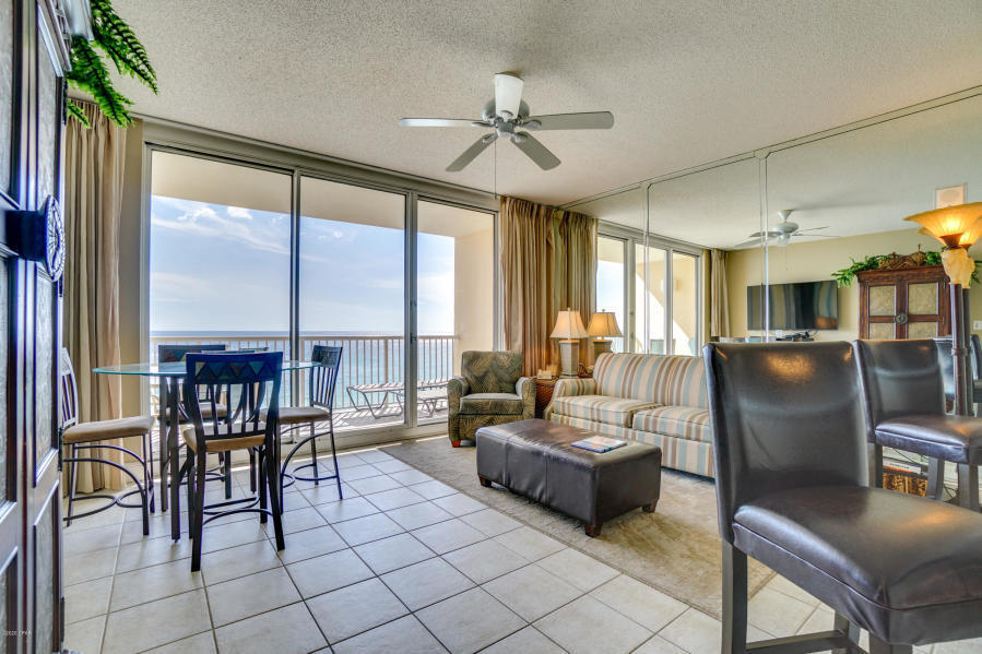 MAJESTIC BEACH TOWERS I - Residential