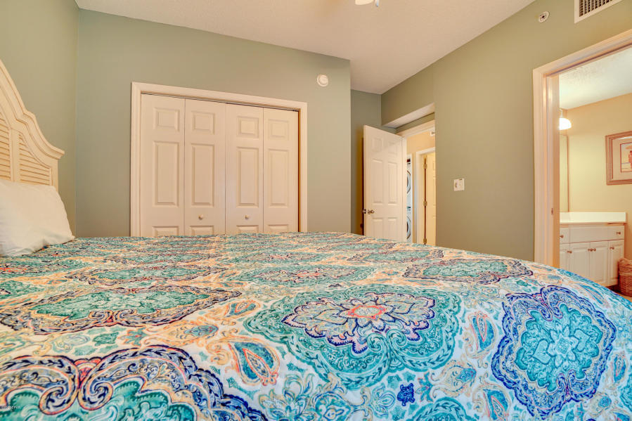 MAJESTIC BEACH TOWERS I - Residential