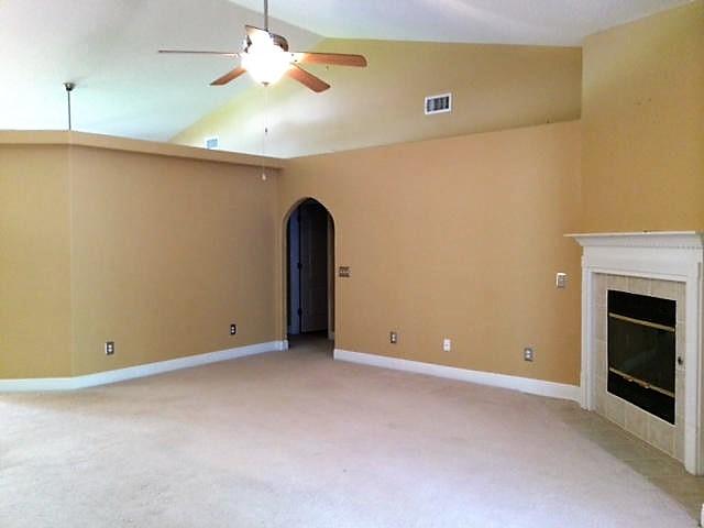 FOX VALLEY - Residential Lease