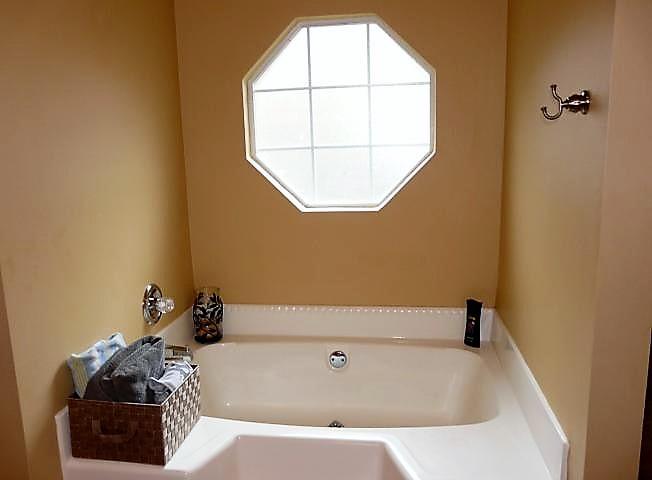 FOX VALLEY - Residential Lease