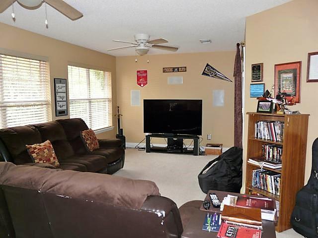 FOX VALLEY - Residential Lease