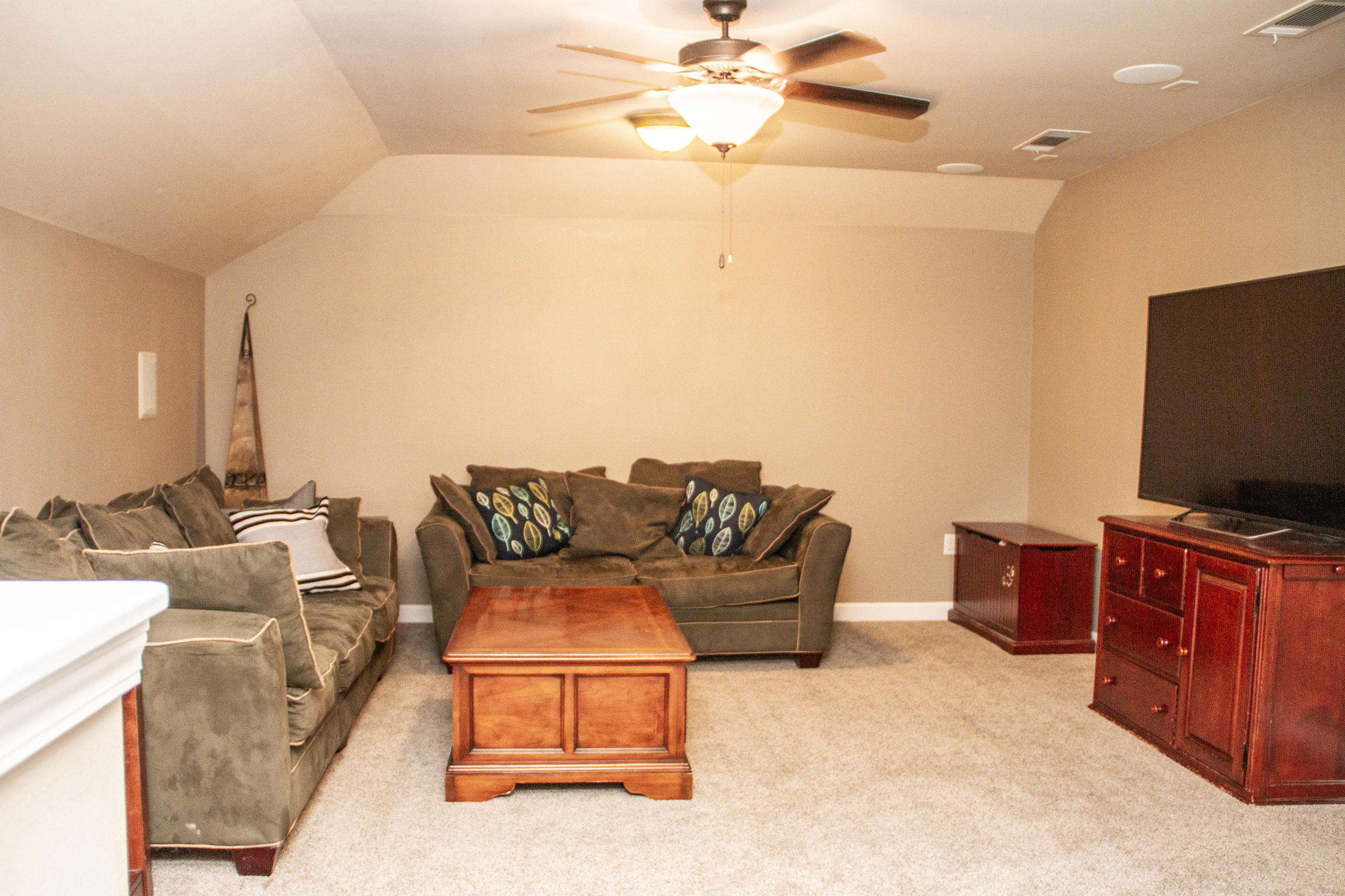 CHANAN ESTATES - Residential Lease