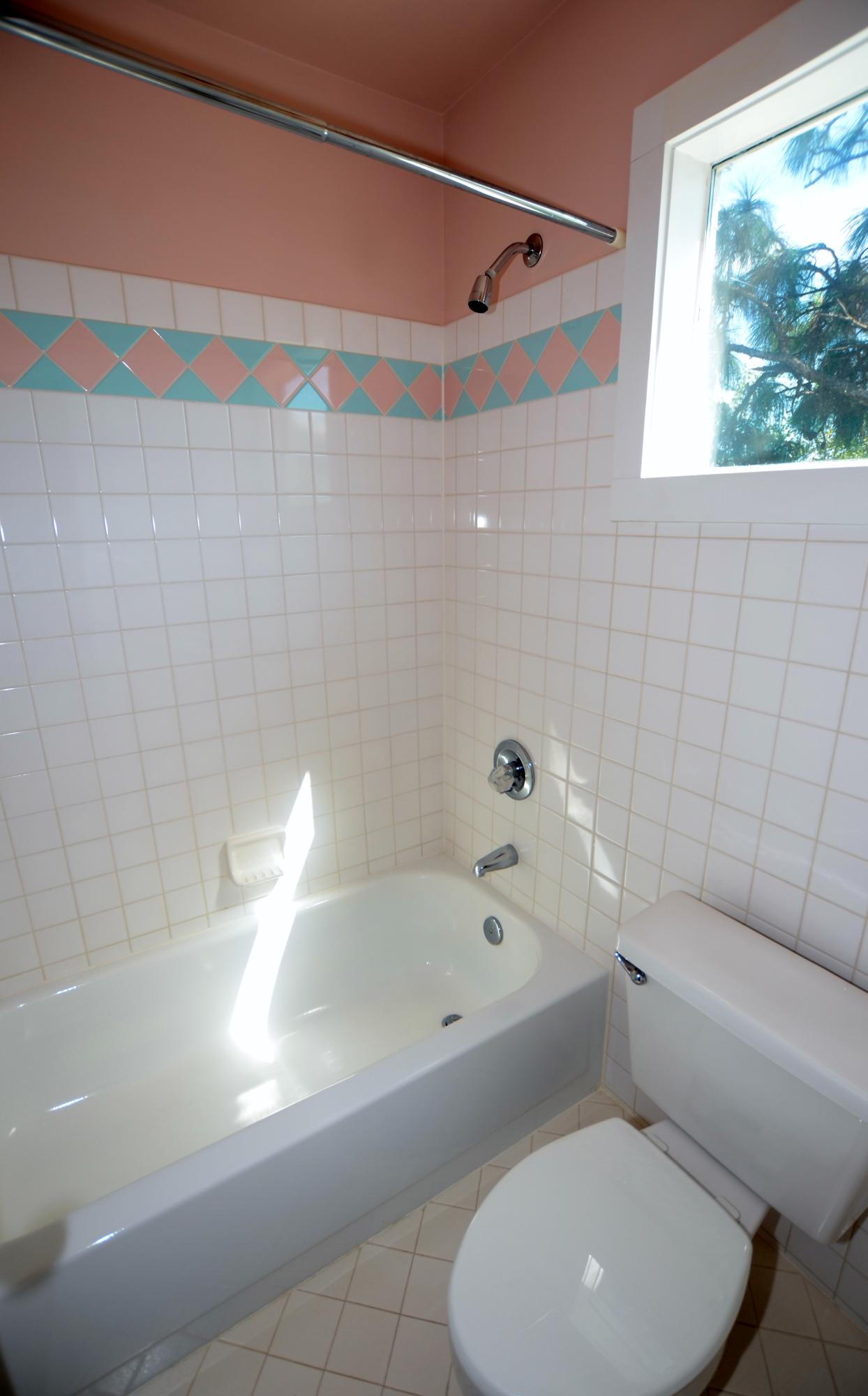 CRYSTAL LAKE AT SANDESTIN - Residential Lease