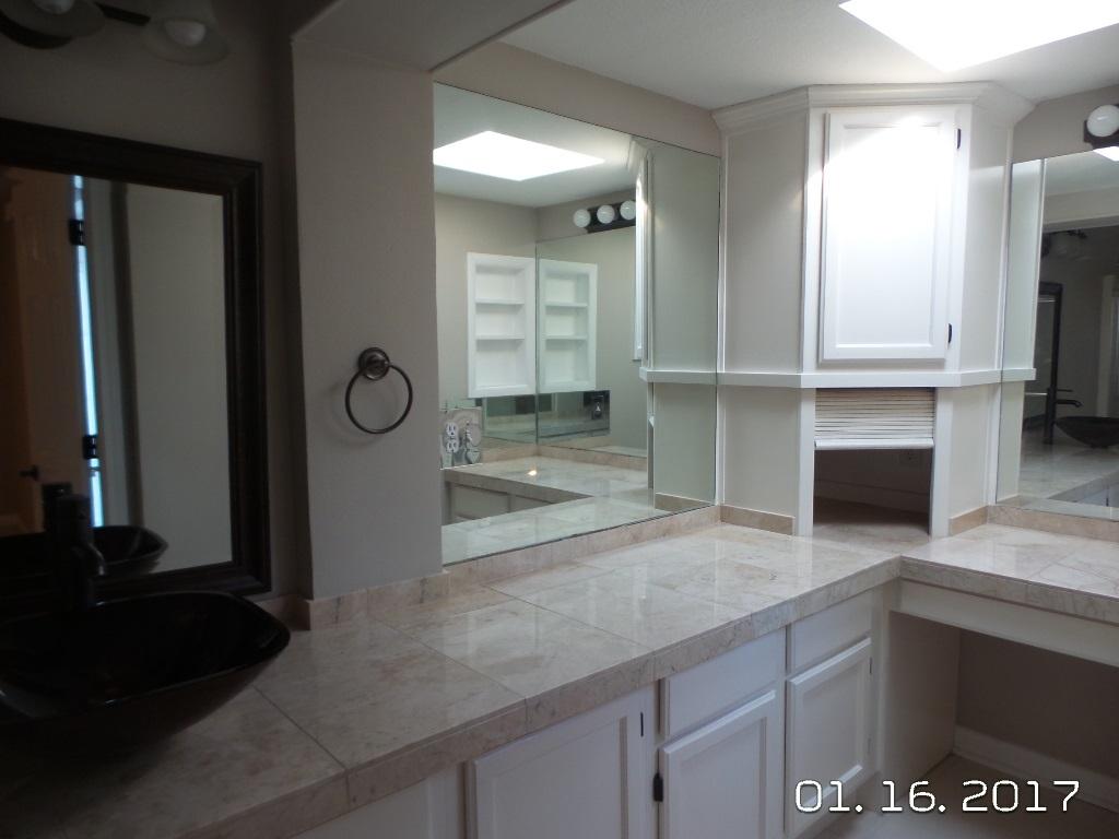 PORT DIXIE - Residential Lease
