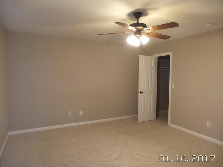 PORT DIXIE - Residential Lease