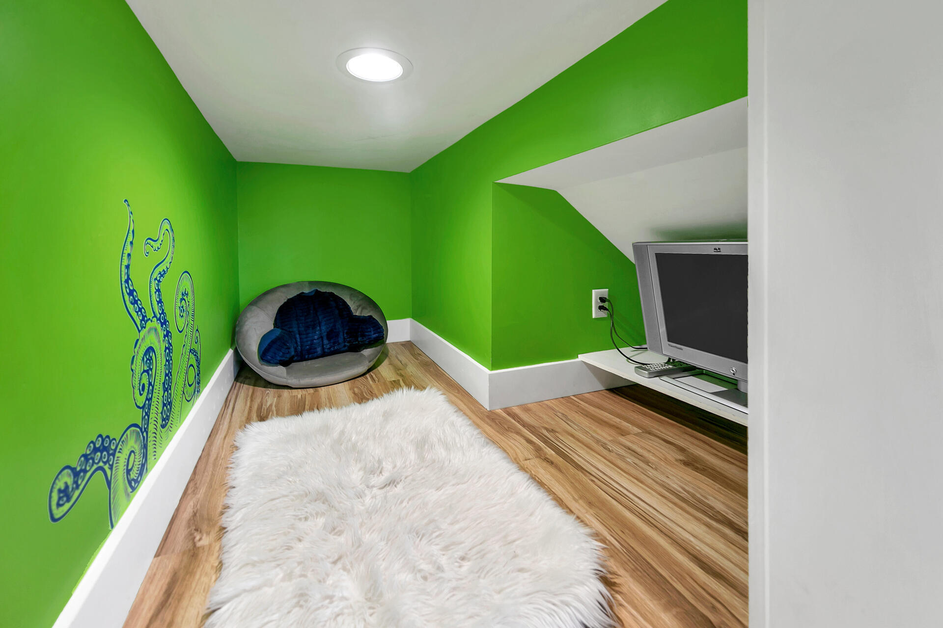 SANDPIPER VILLAGE CONDO - Residential