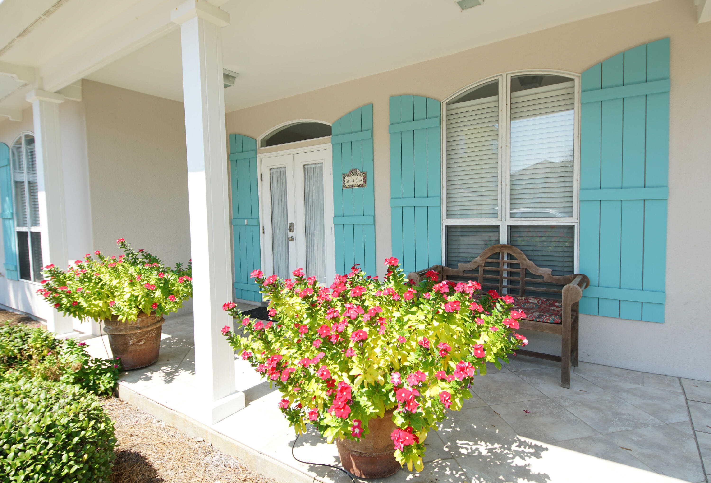 EMERALD SHORES - Residential