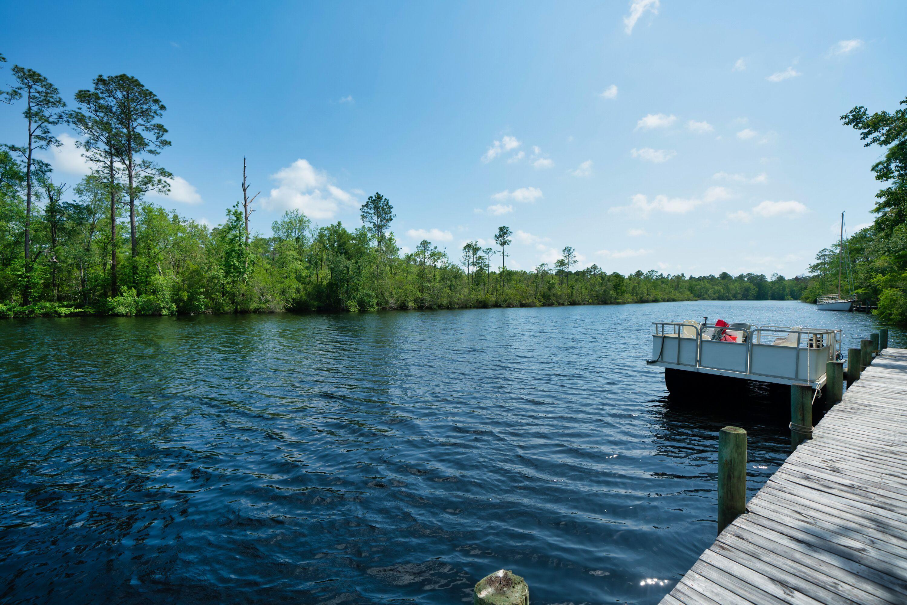 CREEKSIDE - Residential